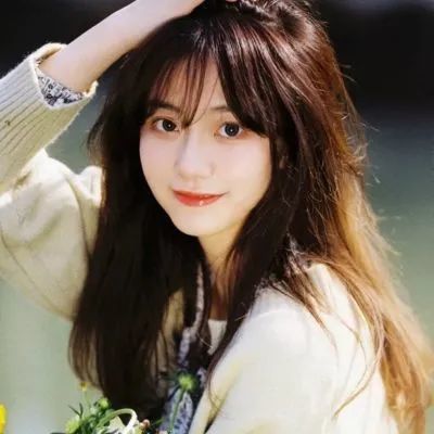 最新女生頭像流行趨勢(shì)，展現(xiàn)個(gè)性魅力的獨(dú)特選擇（2013年精選），精選女生頭像流行趨勢(shì)，展現(xiàn)個(gè)性魅力的獨(dú)特之選（2013年最新版）
