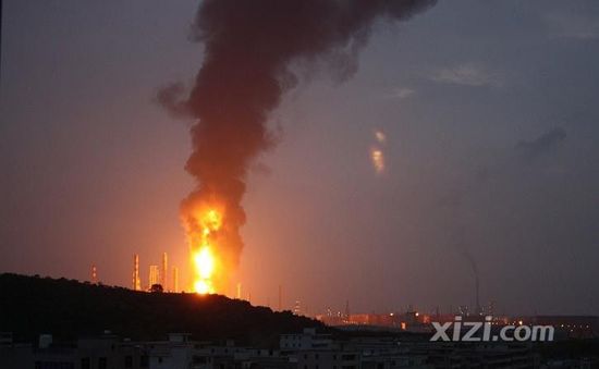 最新爆炸新聞今天，今日最新爆炸新聞?wù)痼@全球