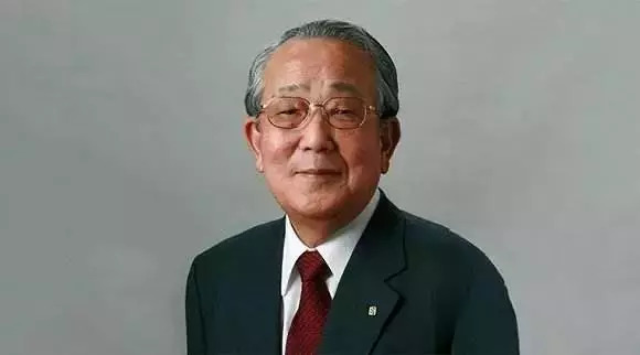 稻盛和夫最新動態(tài)，智慧之光照耀商業(yè)新篇章，稻盛和夫智慧引領(lǐng)，商業(yè)新時(shí)代啟航