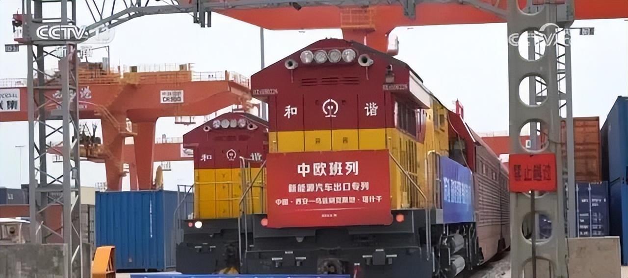 發(fā)改委新能源汽車產(chǎn)業(yè)政策解讀，未來市場(chǎng)格局與發(fā)展趨勢(shì)分析，新能源汽車產(chǎn)業(yè)政策深度解讀，市場(chǎng)格局重塑與發(fā)展趨勢(shì)前瞻