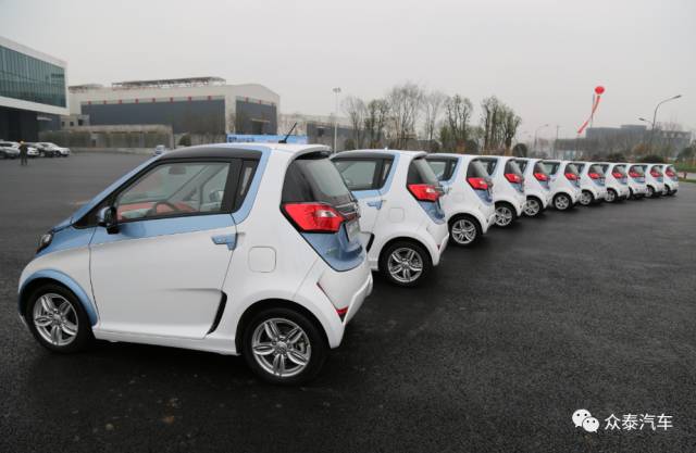 新能源出租車，綠色出行新篇章，新能源出租車引領(lǐng)潮流