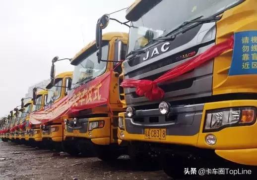 2023年最新渣土車，環(huán)保性能與智能化升級，引領(lǐng)行業(yè)新潮流，2023年環(huán)保智能渣土車，行業(yè)新潮流先鋒